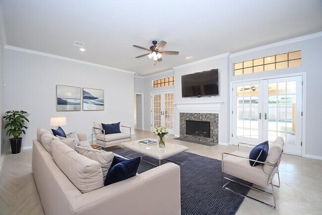 Building Photo - 4402 Jamaica Dr