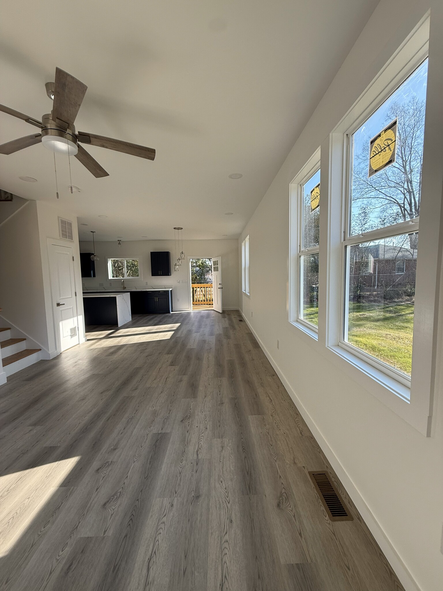 Building Photo - 631 Morreene Rd