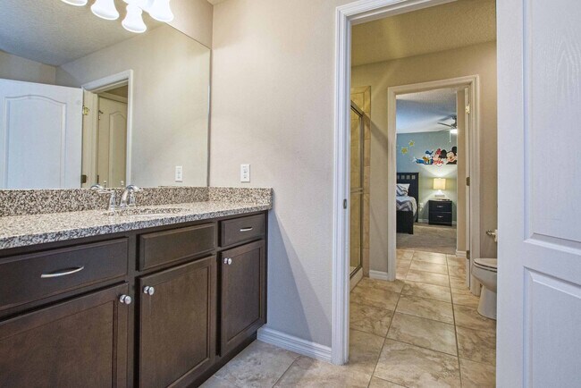 Building Photo - 2117 Malta Terrace