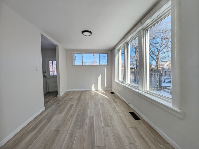 Building Photo - 6547 Marmaduke Ave