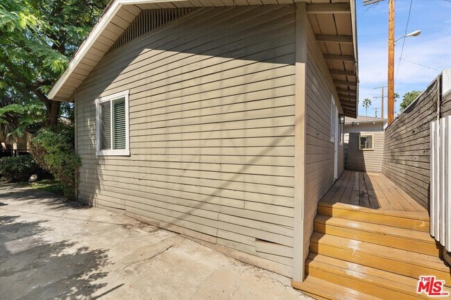 Building Photo - 6210 Hayes Ave