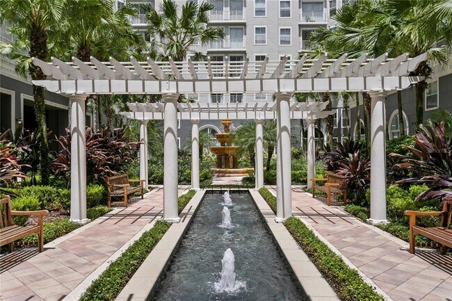 Building Photo - 700 S Harbour Island Blvd