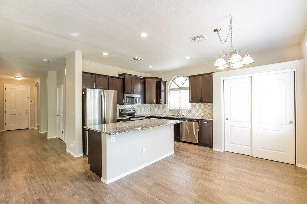 Building Photo - 3638 E Flamingo Way