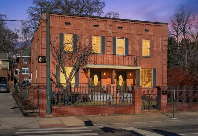 Building Photo - 823 McCallie Ave