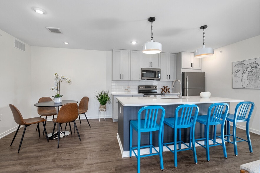 Primary Photo - River Birch Apartment Homes