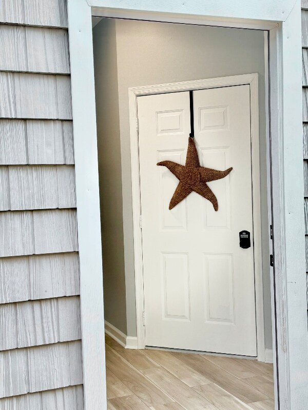 Building Photo - 4483 Ocean View Ave