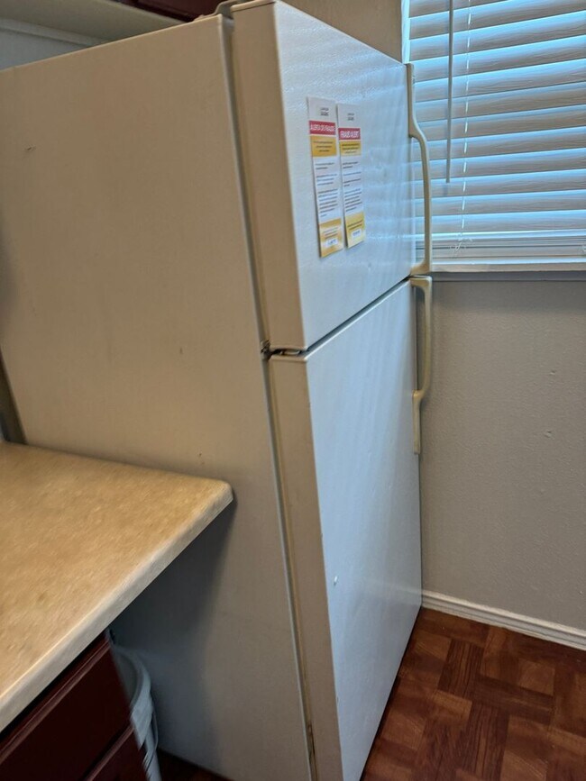 Building Photo - Quaint Apartment in Denver Heights