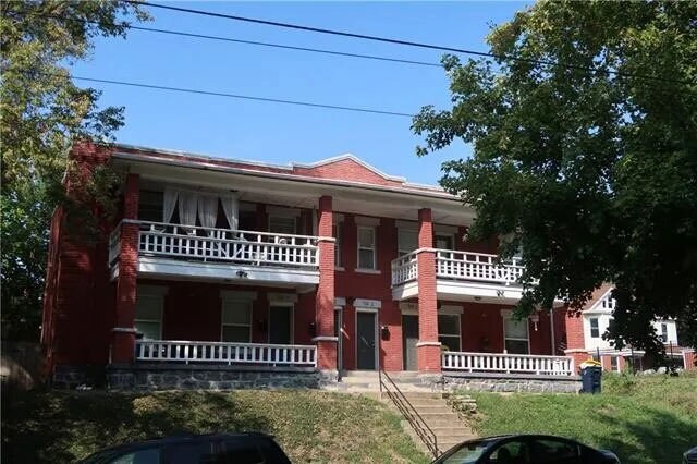 Building Photo - 716 Gladstone Ave