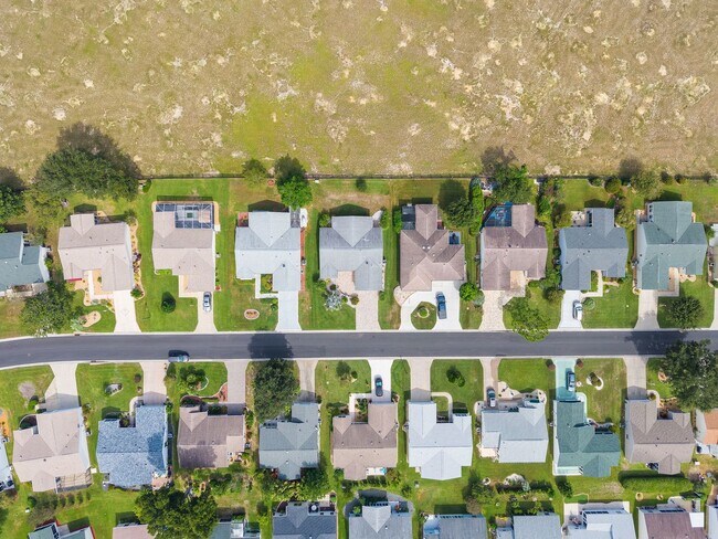 Building Photo - 1228 Carvello Dr