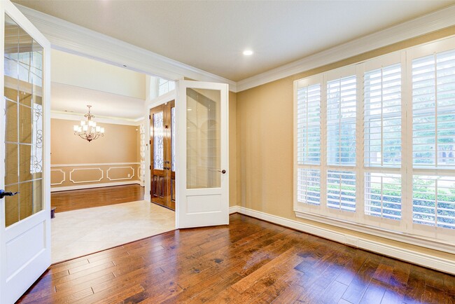 Building Photo - 27827 Patsy Pence St