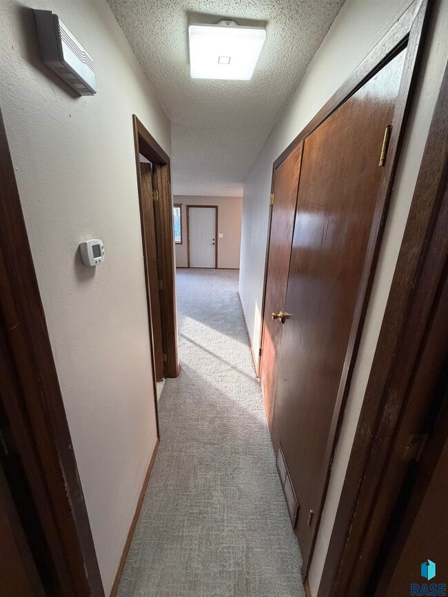 Building Photo - 900 N Kiwanis Ave