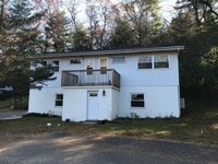 Building Photo - Hillside Triplex