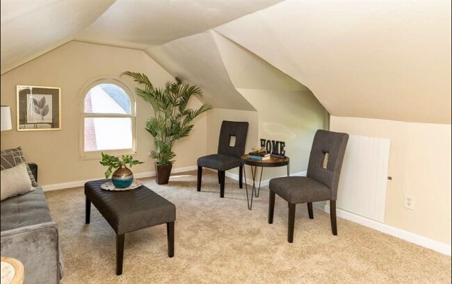 Building Photo - 2141 Seminole St