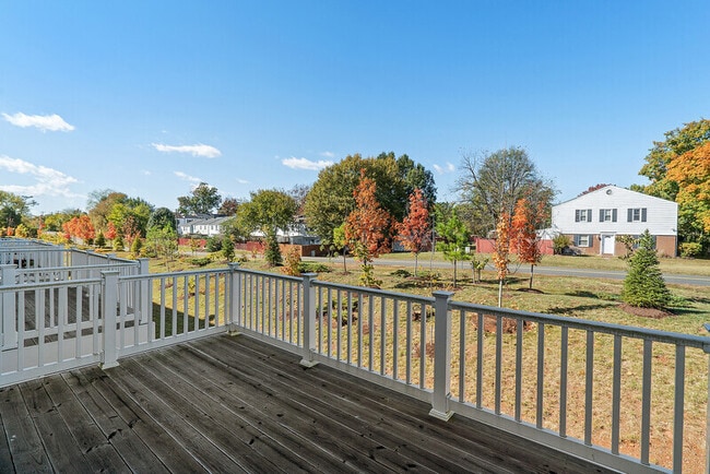 Building Photo - 8292 Heritage Crossing Ct