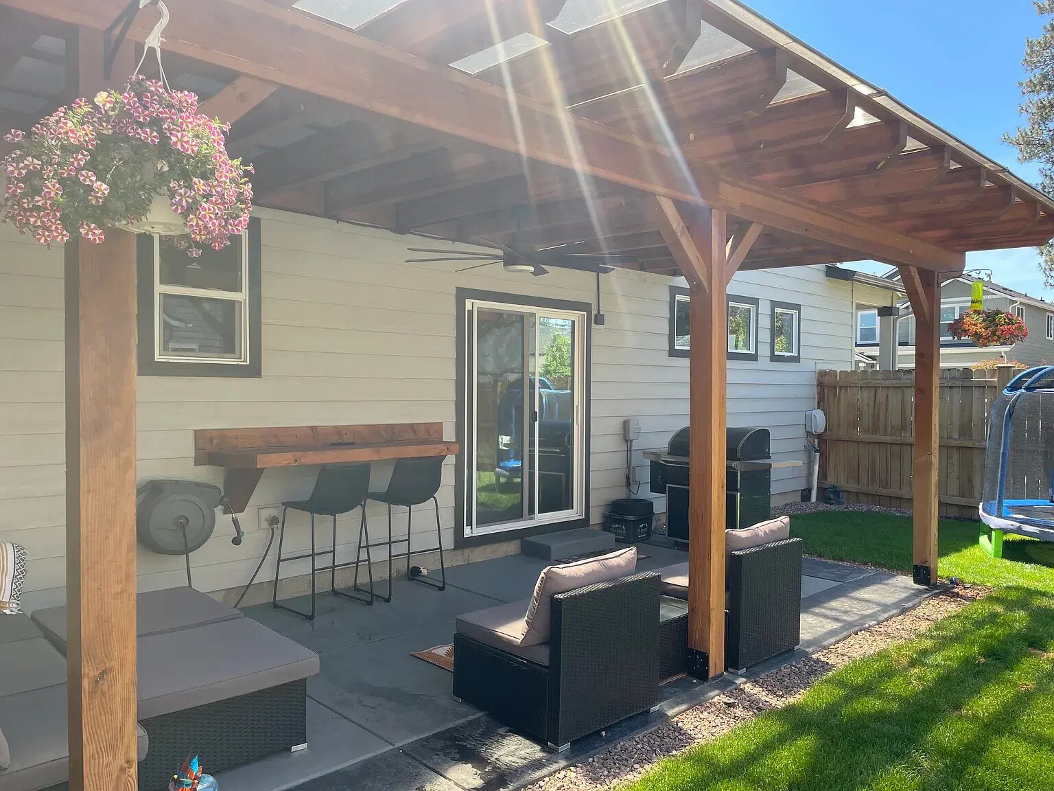 Patio - 616 N Willitts St