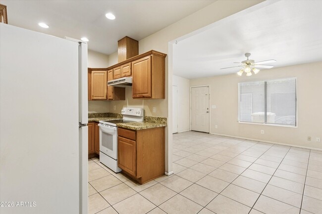 Building Photo - 7010 N 68th Dr
