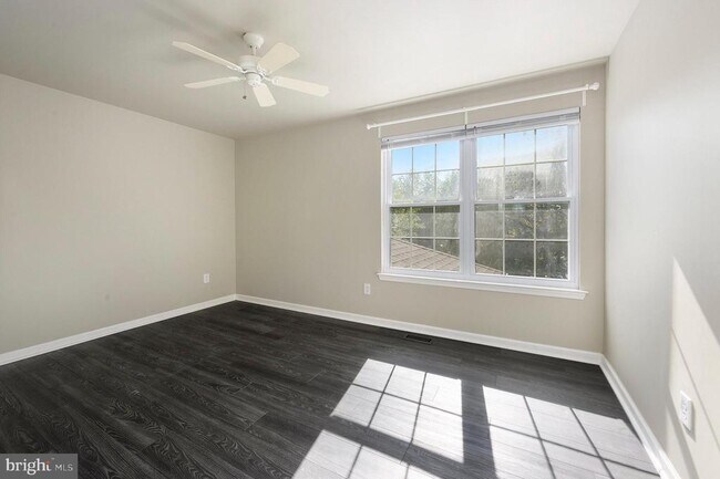 Building Photo - 131 Gleneagles Dr
