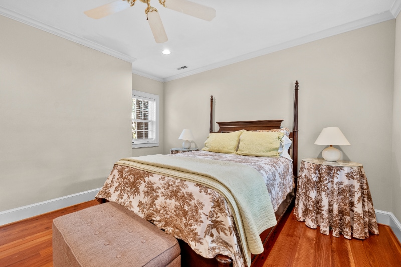 Building Photo - 69 Anson St