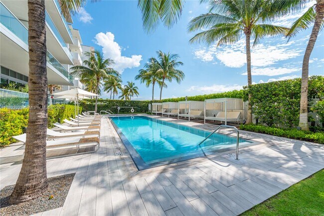 Building Photo - 321 Ocean Dr