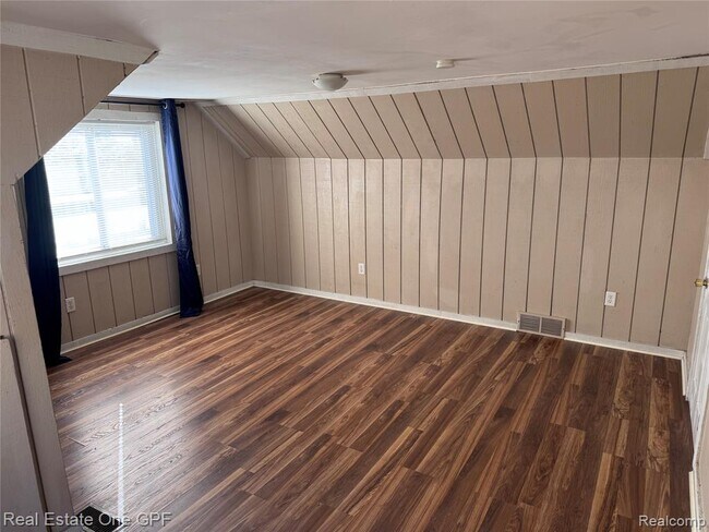 Building Photo - 11508 Nagel St