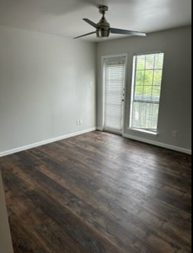 Building Photo - 4520 Speedway