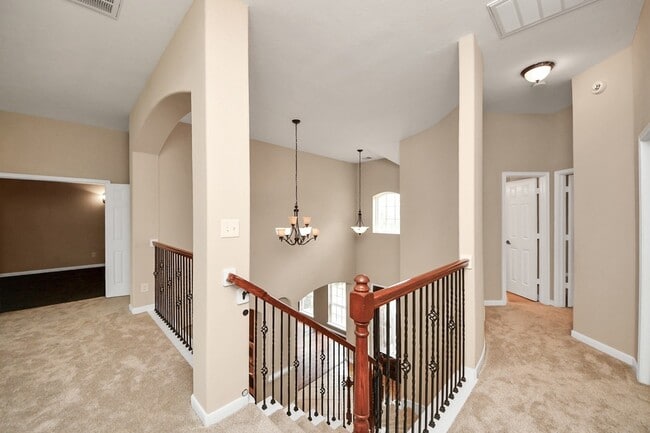 Building Photo - 18006 E Williams Bend Dr
