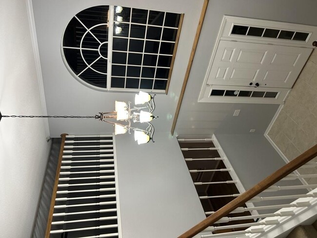 Building Photo - 4520 SE 30th St