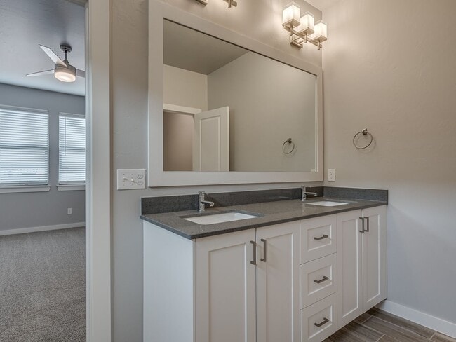 Building Photo - Beautiful New Construction Home in Edmond/Oklahoma City