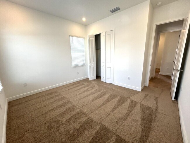 Building Photo - 16017 Volterra Point