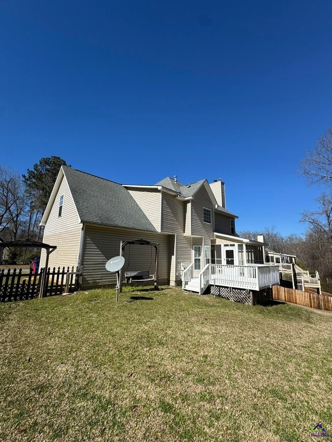 Building Photo - 282 Northridge Dr