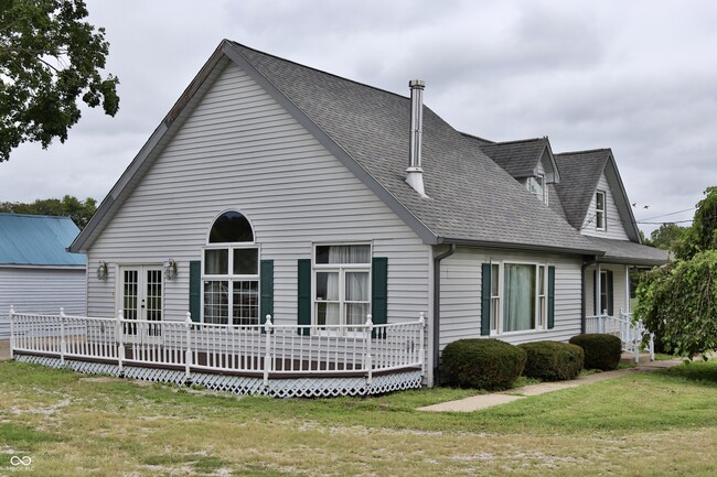 Building Photo - 2908 County Rd 1000 S