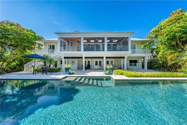 Building Photo - 491 17th Ave S