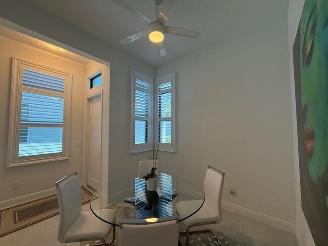 Building Photo - 187 SE Via Sangro