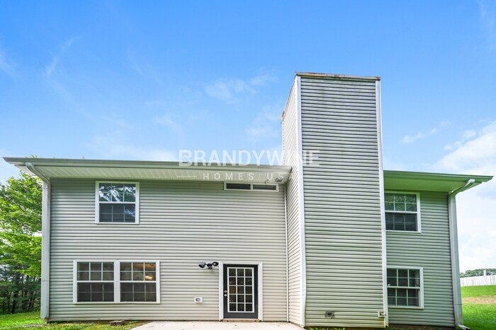 Building Photo - 5029 Wolfcreek Hl