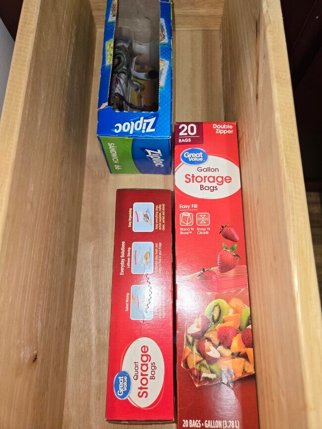 Building Photo - 1213 5th St