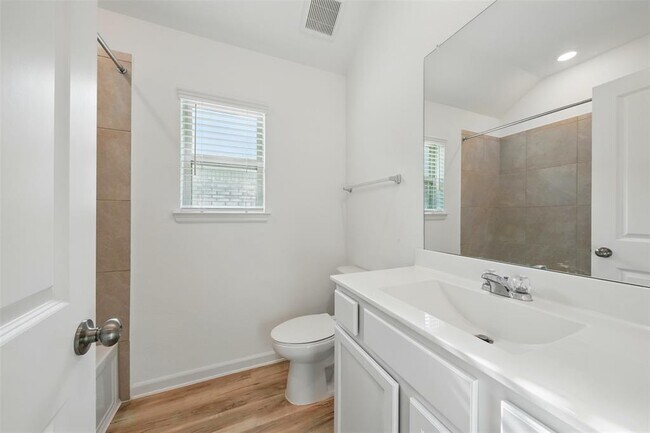 Building Photo - 3535 Carniff Garden Dr
