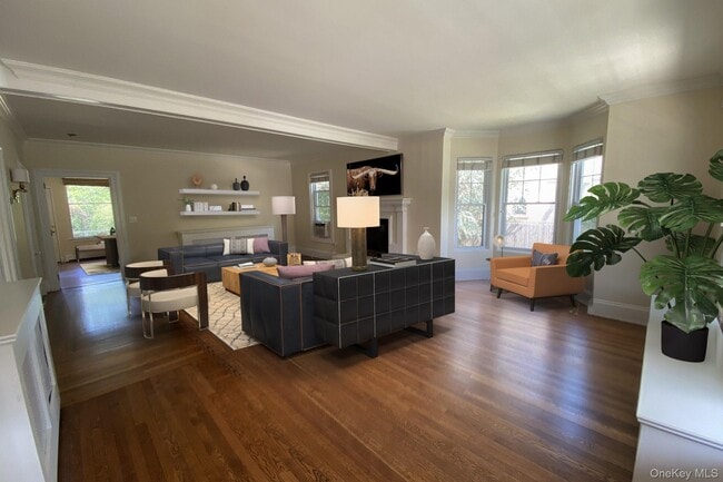 Building Photo - 21 Franklin Ave