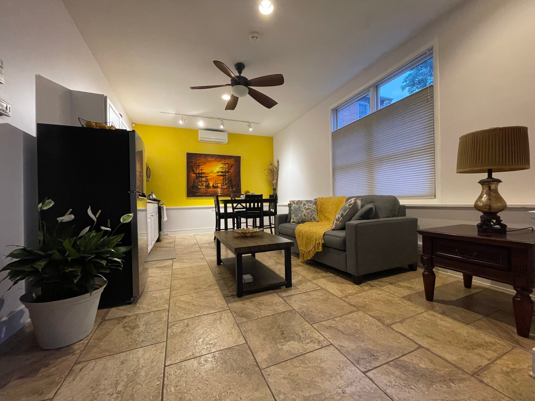 Living and dining - 140 Church St