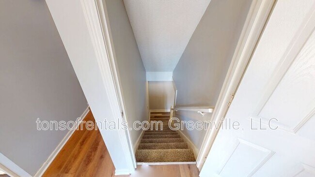 Building Photo - 710 Stallings Rd