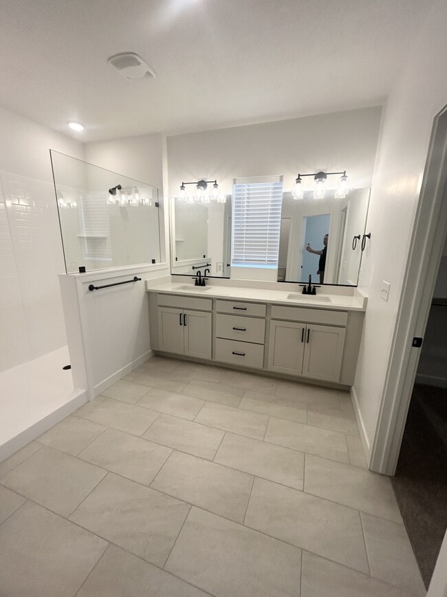 Building Photo - 4811 Pocosin Ct