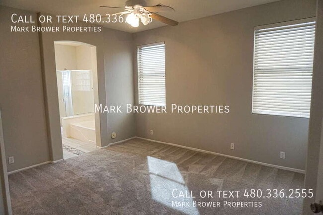 Building Photo - 2623 E Detroit Pl