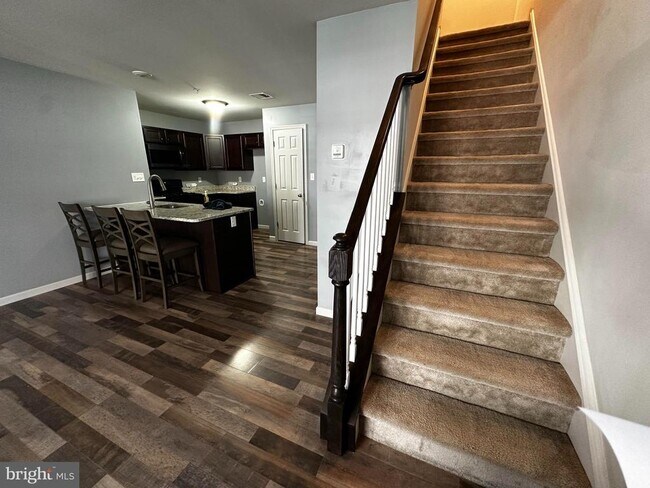 Building Photo - 3073 Goshen Dr