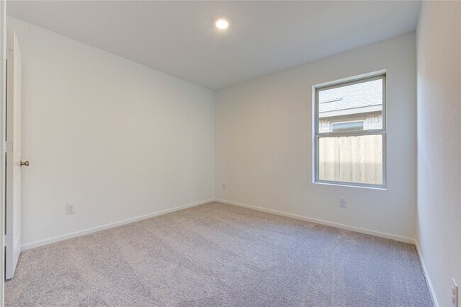 Building Photo - 3146 Savannah Rose Dr