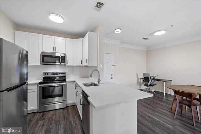 Building Photo - 1591 Spring Gate Dr.