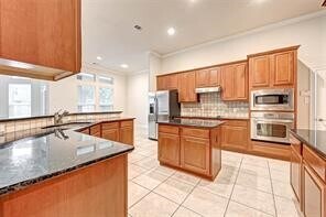 Building Photo - 6118 Gatewood Manor Dr