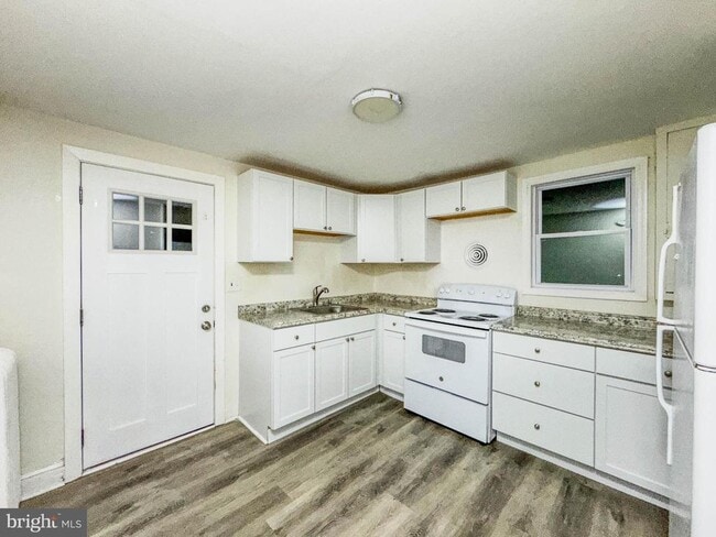 Primary Photo - 314 N 2nd St