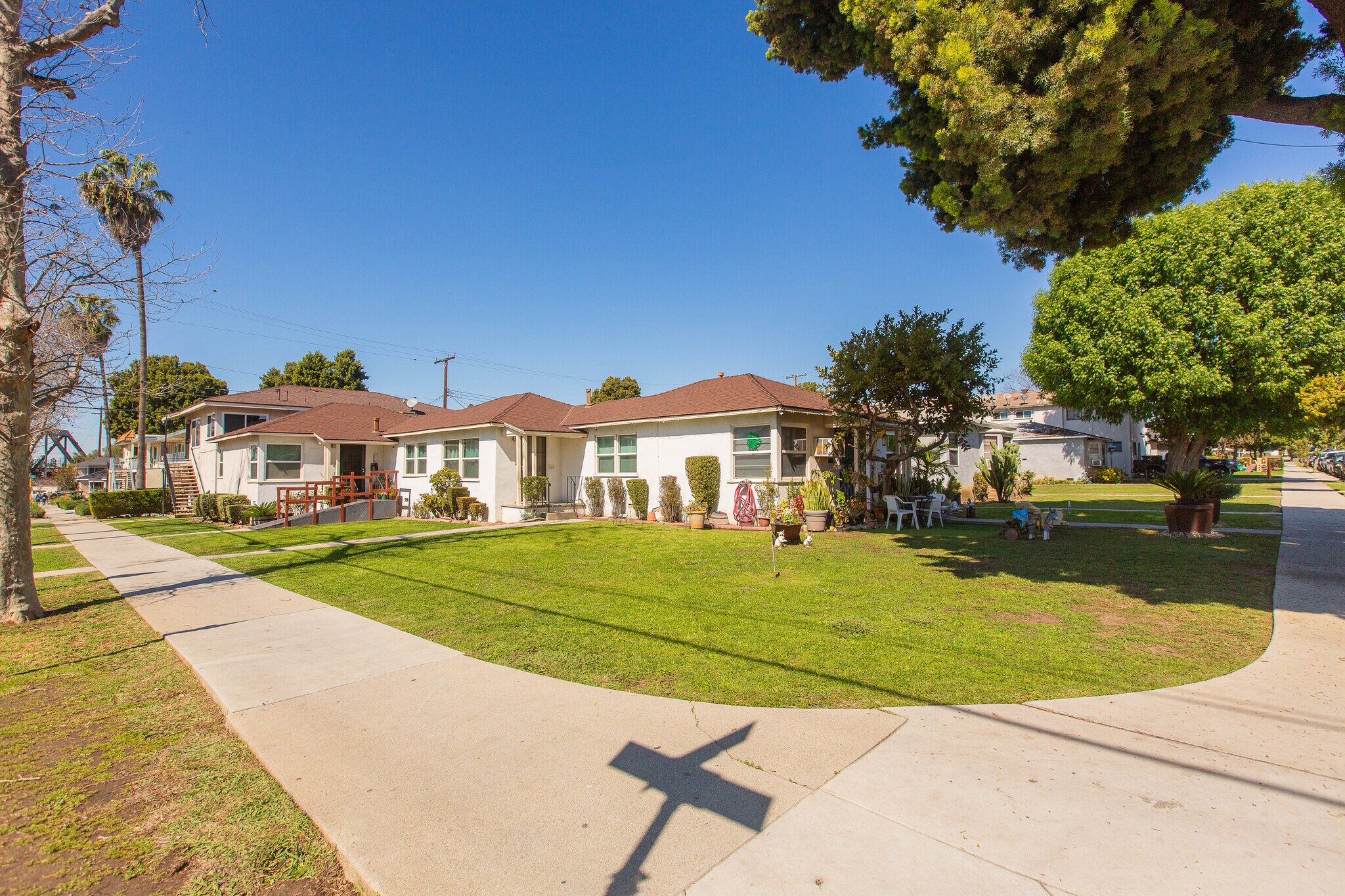 Building Photo - 12725 La Cuarta St