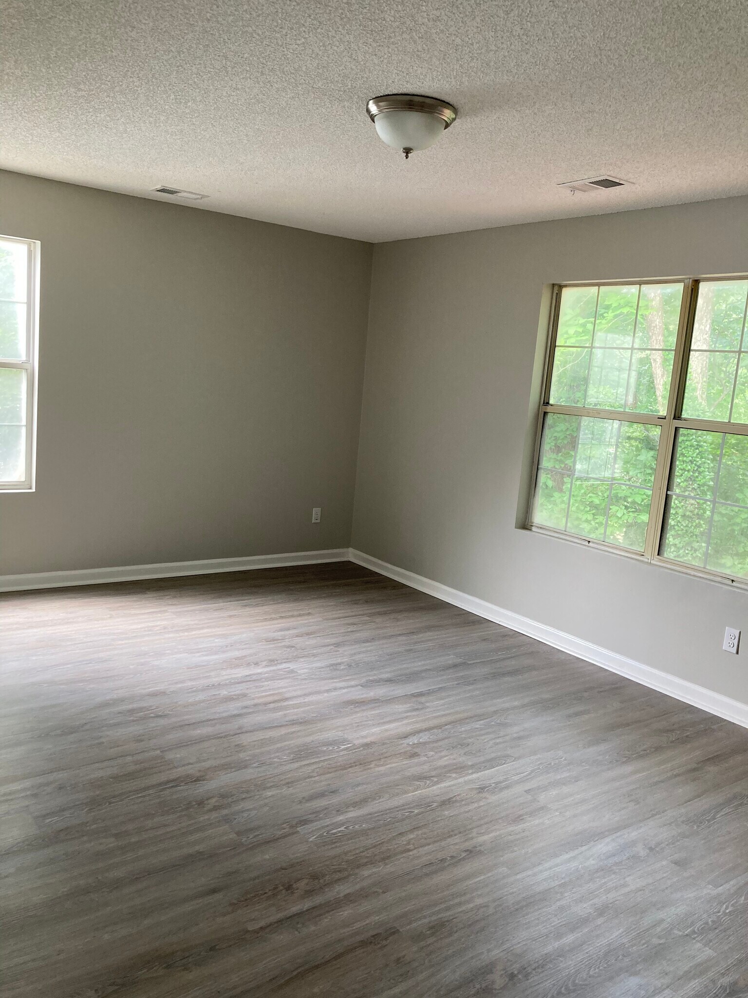 Building Photo - 4147 Lake Mist Dr NW