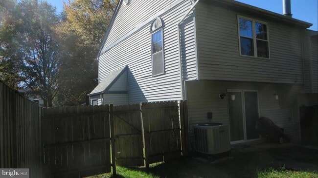 Building Photo - 1126 Pewter Ct