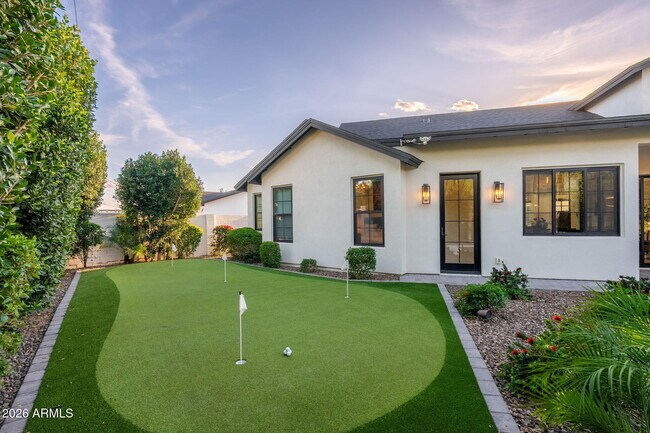 Building Photo - 4017 N 49th Pl